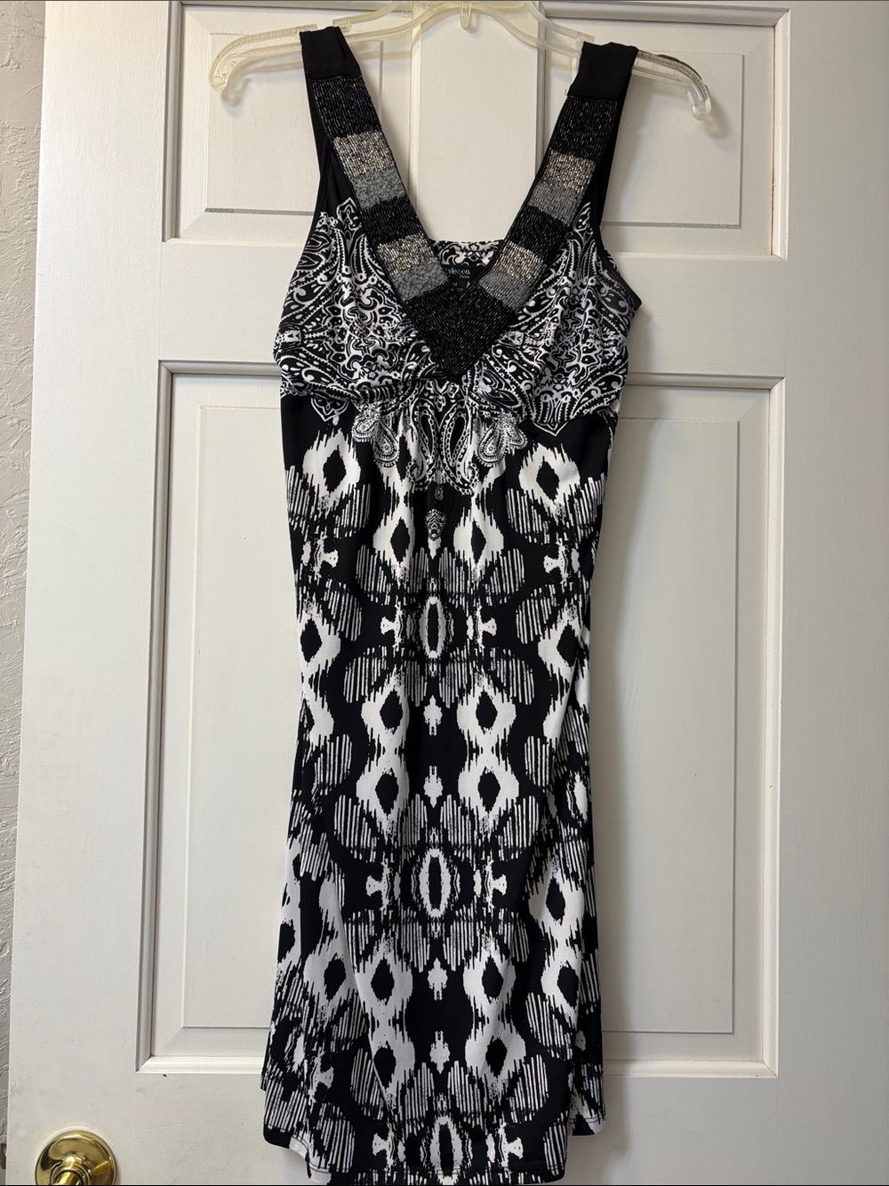 Style & Co. Black and White Sleeveless V-Neck Mini Dress